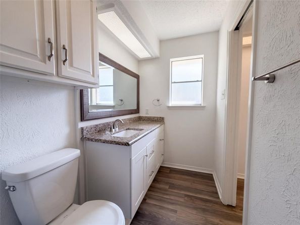 2527  Holt Road , Arlington Texas 76006