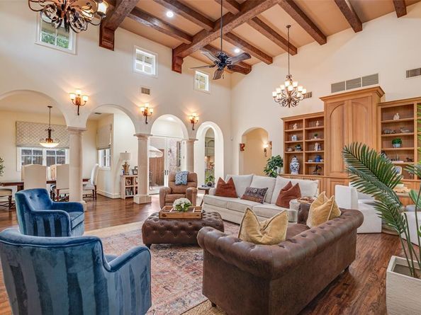 1213  Virginia Place , Fort Worth Texas 76107