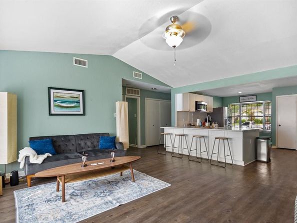 Undisclosed Address #21399426, Irving Texas 75060