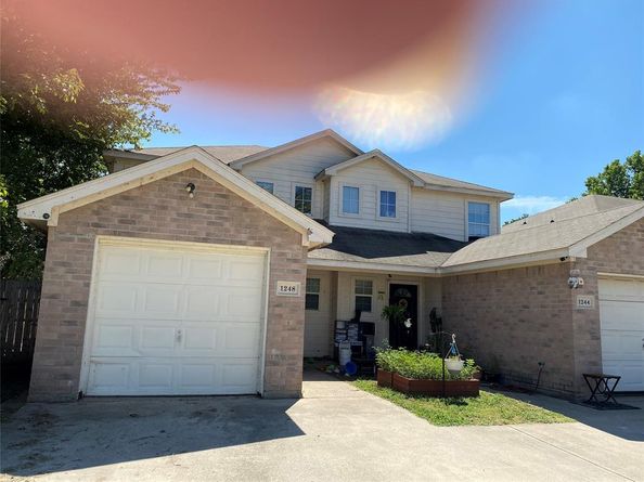 1248  Village Garden Drive , Azle Texas 76020
