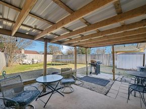 1021  Pleasant Valley Road , Garland Texas 75040