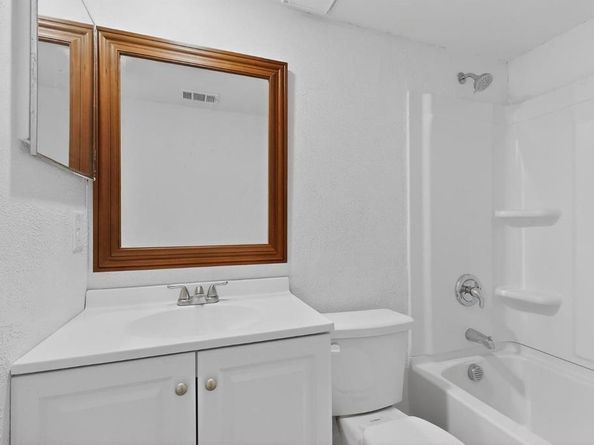 9918  Cedar Mountain Circle , Dallas Texas 75217