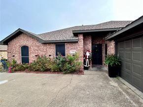 1216  Rio Vista Drive , DeSoto Texas 75115