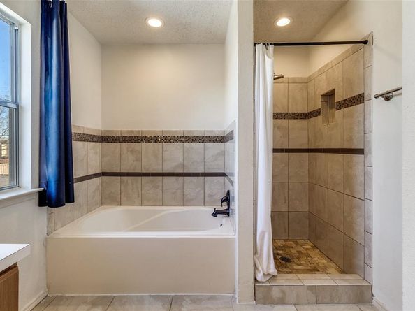 4910  Urban Avenue , Dallas Texas 75227