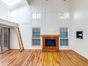 3323  San Jacinto Street , Dallas Texas 75204