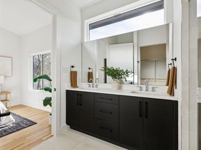 2142  Lovedale Avenue  104, Dallas Texas 75235