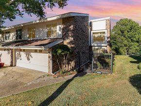 2945  Country Place Circle , Carrollton Texas 75006