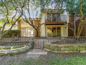 2945  Country Place Circle , Carrollton Texas 75006