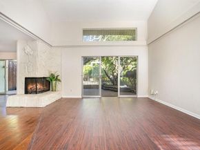 2945  Country Place Circle , Carrollton Texas 75006