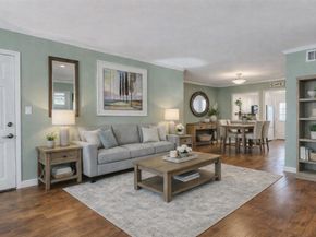 3011  Mahanna Springs Drive  B, Dallas Texas 75235