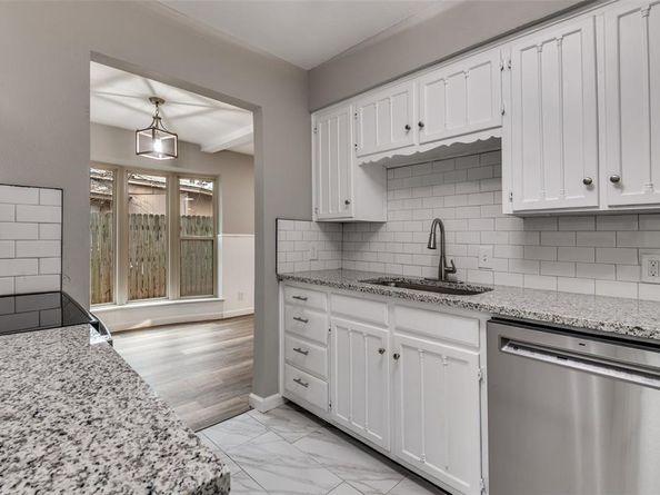 1409  Oxford Street , Arlington Texas 76013