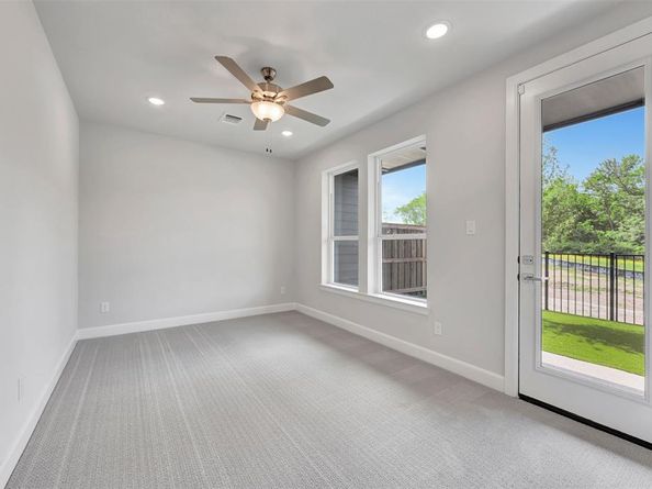 5821  Water Bridge Lane , Fort Worth Texas 76109