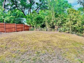 1264  Cedar Haven Avenue , Dallas Texas 75216