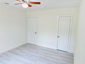 1264  Cedar Haven Avenue , Dallas Texas 75216