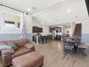 5613  Summit Creek Road , Fort Worth Texas 76126