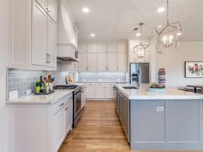 4621  Cowan Avenue , Dallas Texas 75209