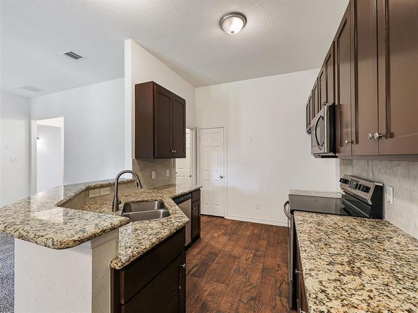 3101  Eastcrest Court , Fort Worth Texas 76105