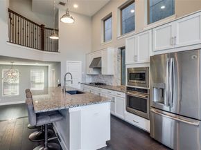 1348  Arch Place , Dallas Texas 75215