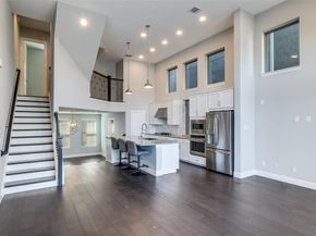 1348  Arch Place , Dallas Texas 75215