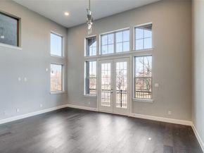 1348  Arch Place , Dallas Texas 75215