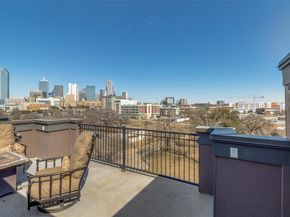 1348  Arch Place , Dallas Texas 75215