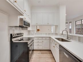 537  Lochngreen Trail , Arlington Texas 76012