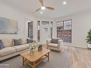 537  Lochngreen Trail , Arlington Texas 76012