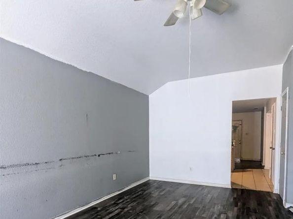 5208  Carol Avenue , Fort Worth Texas 76105