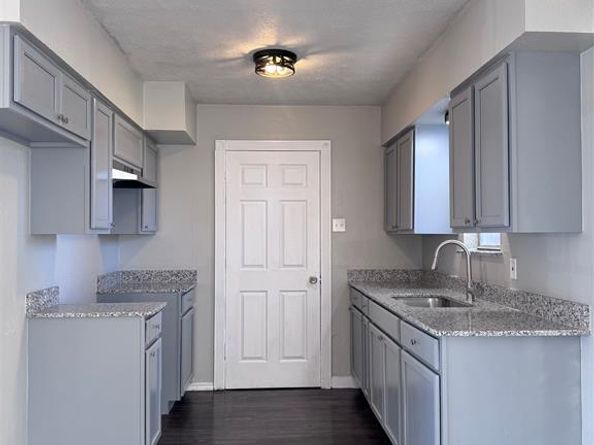 6208  Harmony Lane , Dallas Texas 75241