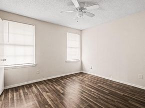 8005  Rothington Road  5157, Dallas Texas 75227