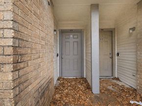 8005  Rothington Road  5157, Dallas Texas 75227