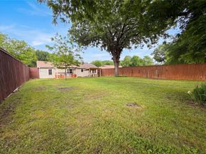 801  Cannon Drive , Euless Texas 76040