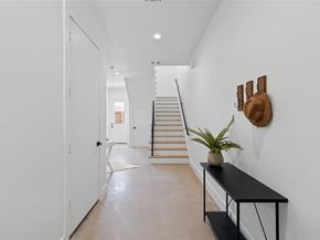2120  Lovedale Avenue  103, Dallas Texas 75235