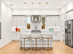 828  McBroom Street , Dallas Texas 75212