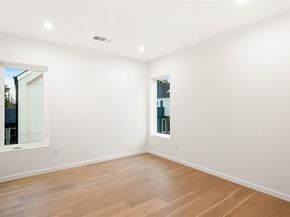 828  McBroom Street , Dallas Texas 75212