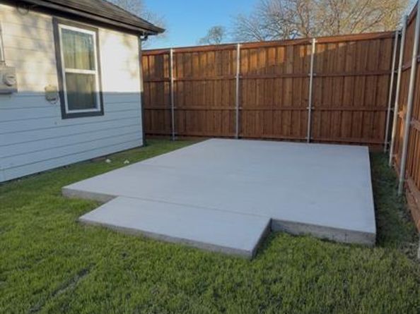 2837  May Street , Fort Worth Texas 76110