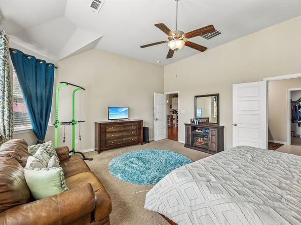 8004  Larch Lane , Fort Worth Texas 76131