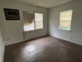 1903  Lamont Avenue , Dallas Texas 75216