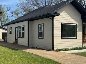 920 S Montreal Avenue , Dallas Texas 75208