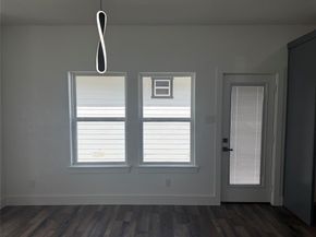 920 S Montreal Avenue , Dallas Texas 75208