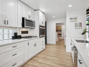 912  Glen Oaks Boulevard , Dallas Texas 75232