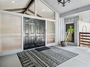 912  Glen Oaks Boulevard , Dallas Texas 75232