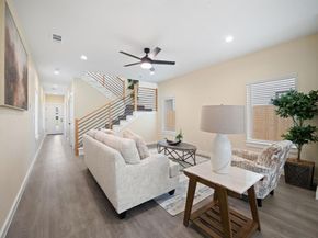 2524  Peabody Avenue , Dallas Texas 75215