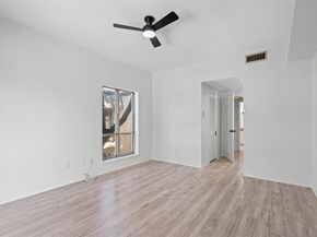 4320  Bellaire Drive S 236W, Fort Worth Texas 76109