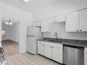 4320  Bellaire Drive S 236W, Fort Worth Texas 76109