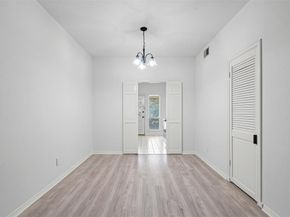 4320  Bellaire Drive S 236W, Fort Worth Texas 76109