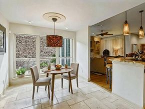 1632  Banbury Lane , Carrollton Texas 75006