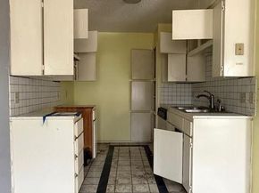 329  Walnut Avenue , Azle Texas 76020