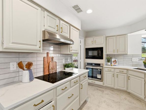 2722  Gold Rush Lane , Carrollton Texas 75007