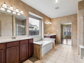 915  Fieldstone Drive , Cedar Hill Texas 75104